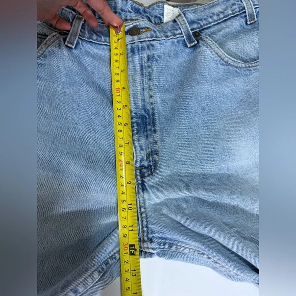 Vintage Levi’s 550 Jeans Men’s 34x30 Relaxed Fit Tapered Leg Blue Denim